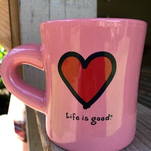 Life is good diner mug pink heart
